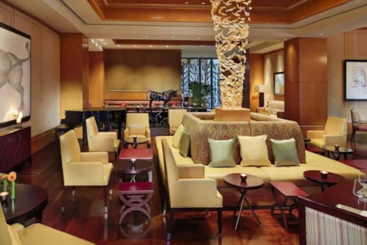 Center Cut The Ritz Carlton Dubai International Financial Centre Difc Dubai